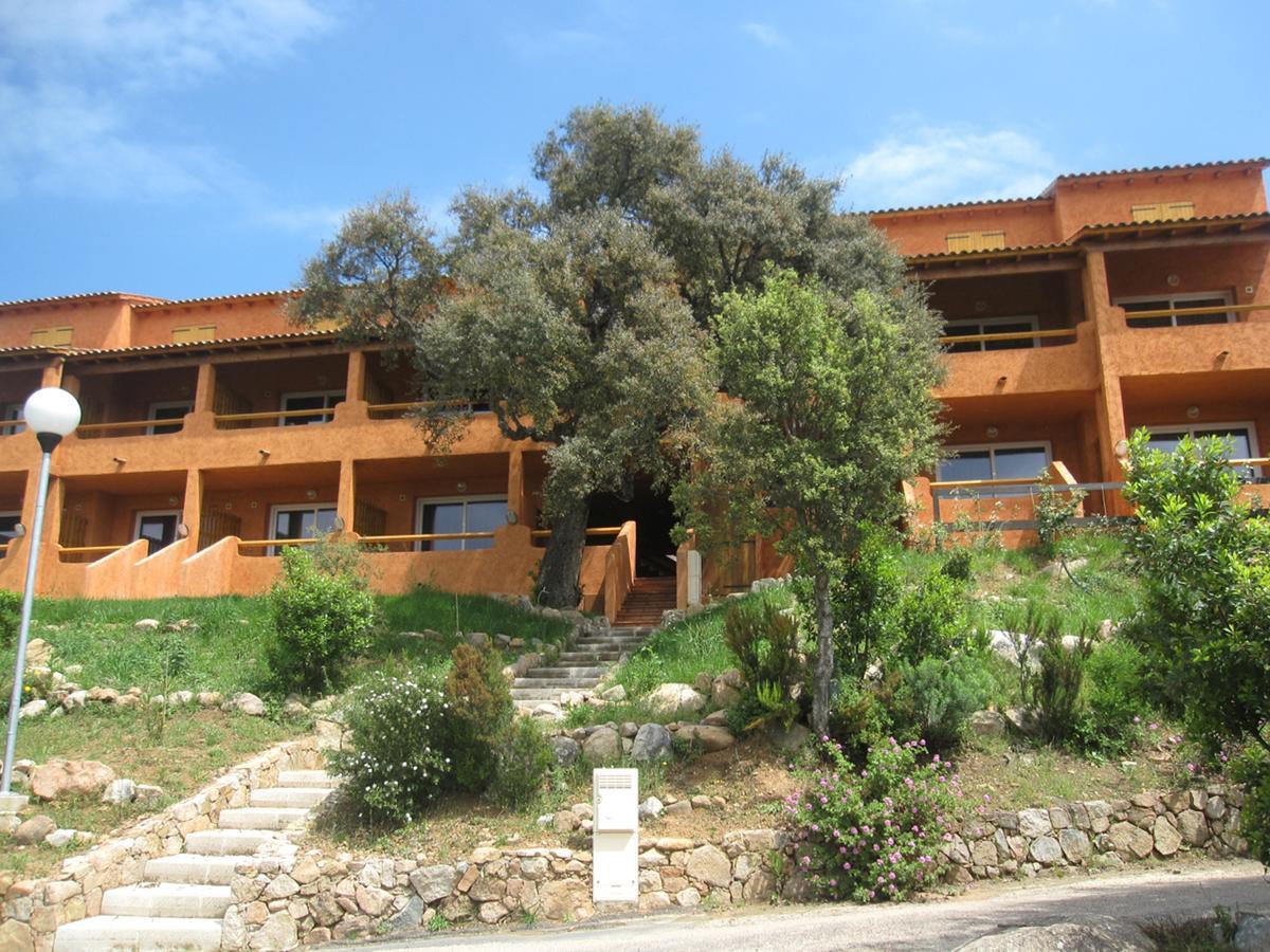 Complesso Residenziale Marina Di Pinarello Lejlighedshotel Pinarellu Eksteriør billede