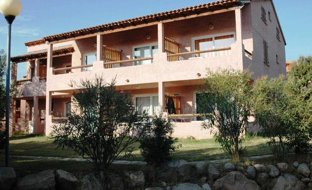 Complesso Residenziale Marina Di Pinarello Lejlighedshotel Pinarellu Eksteriør billede