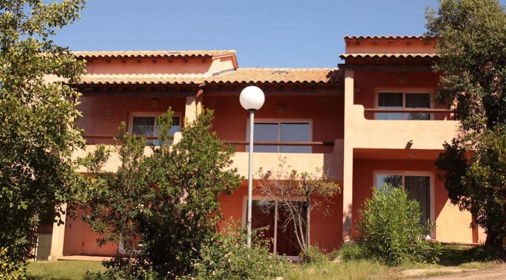Complesso Residenziale Marina Di Pinarello Lejlighedshotel Pinarellu Eksteriør billede