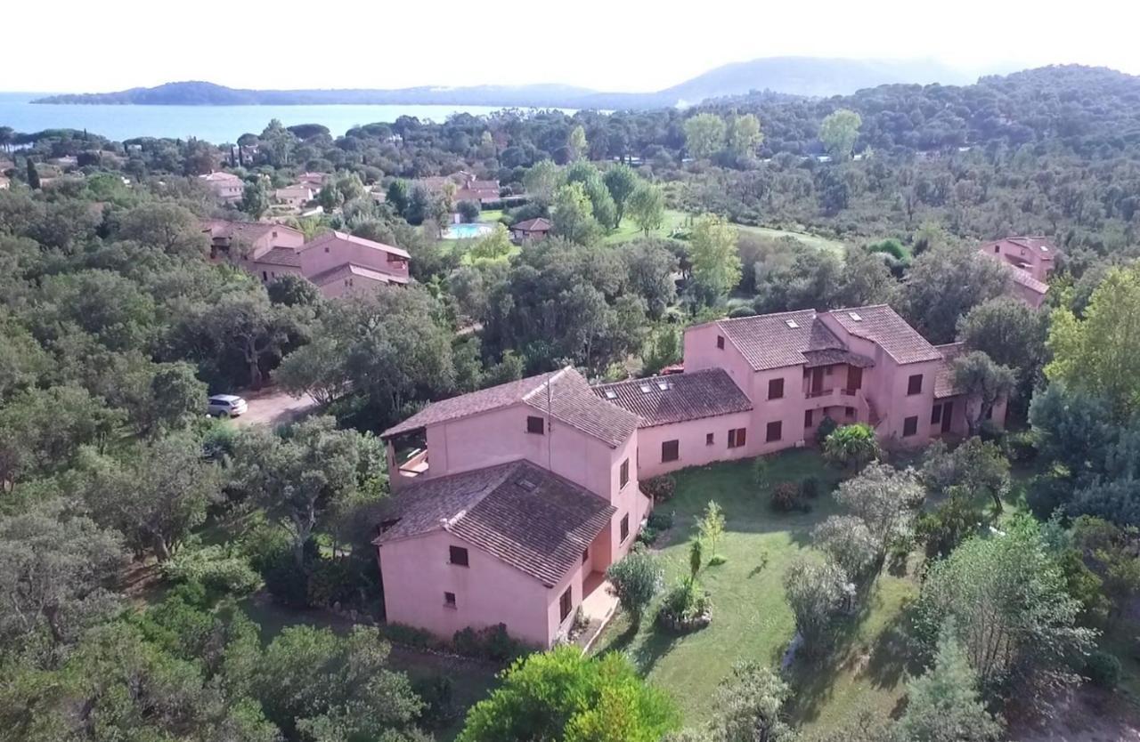 Complesso Residenziale Marina Di Pinarello Lejlighedshotel Pinarellu Eksteriør billede