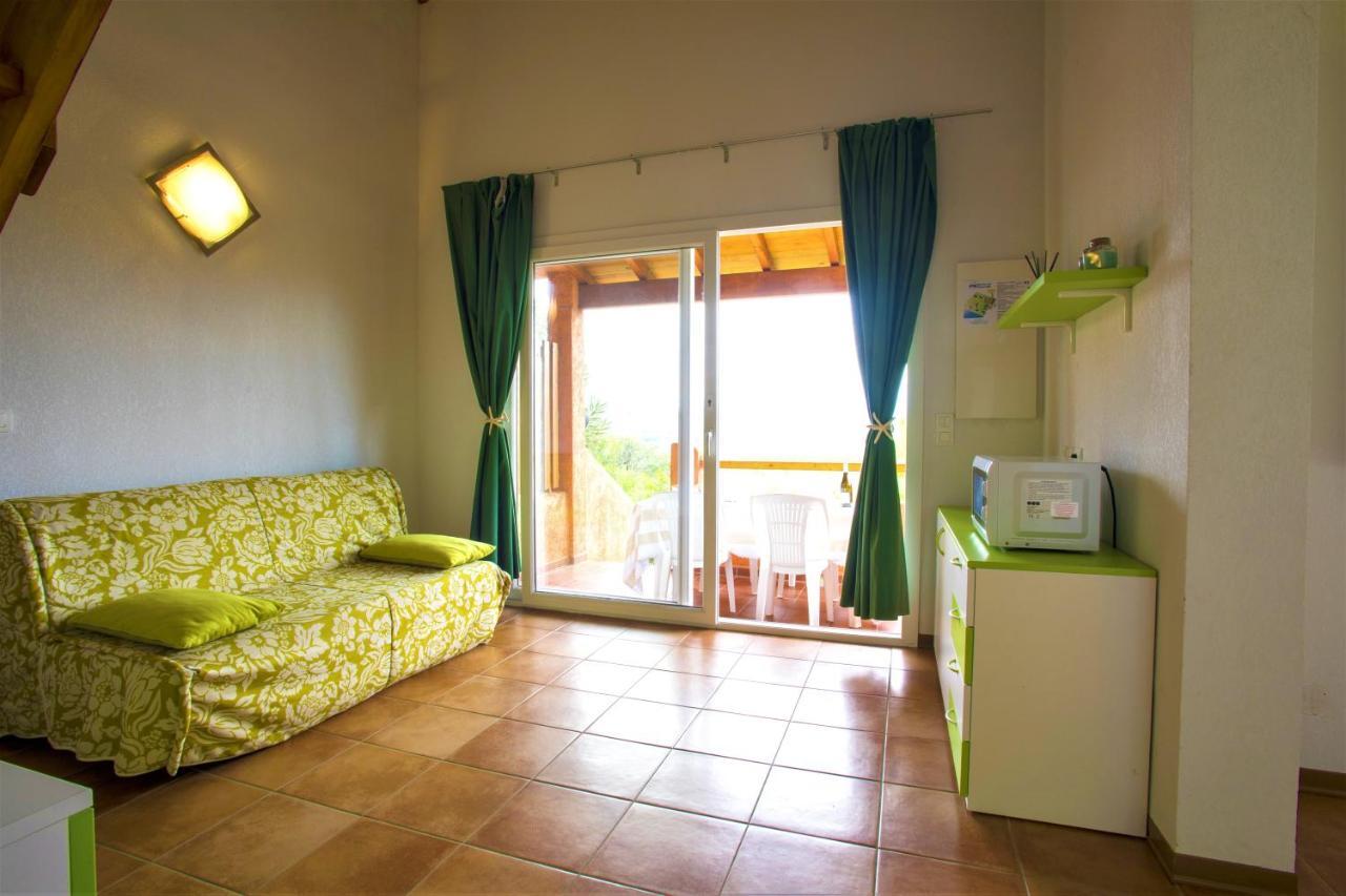 Complesso Residenziale Marina Di Pinarello Lejlighedshotel Pinarellu Eksteriør billede